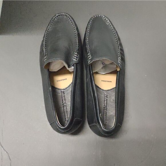 Johnston & Murphy Cresswell Venetian Shoe - Picture 3 of 7
